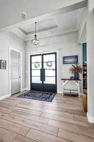 5705 E County Rd 94, Midland, TX 79706