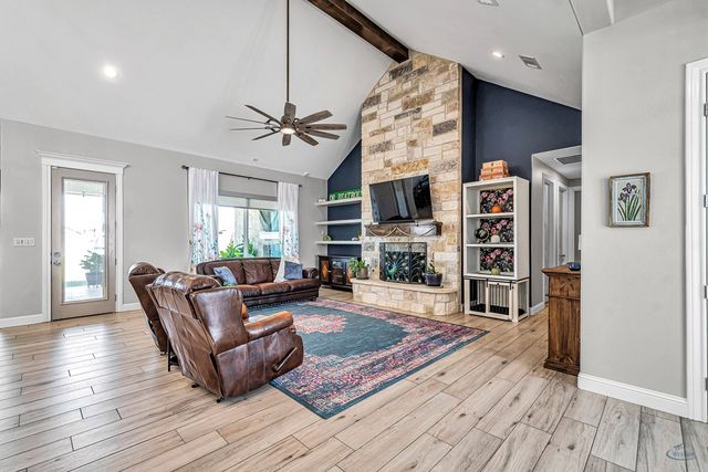 5705 E County Rd 94, Midland, TX 79706