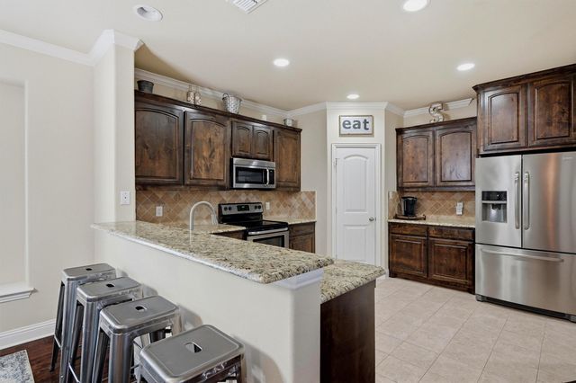 714 Mary Lee Lane, Collinsville, TX 76233