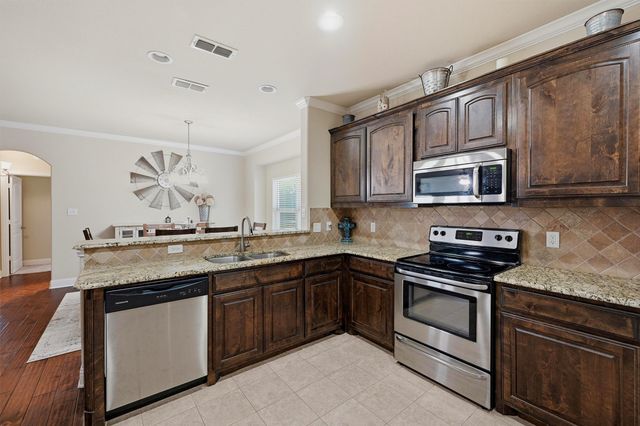 714 Mary Lee Lane, Collinsville, TX 76233