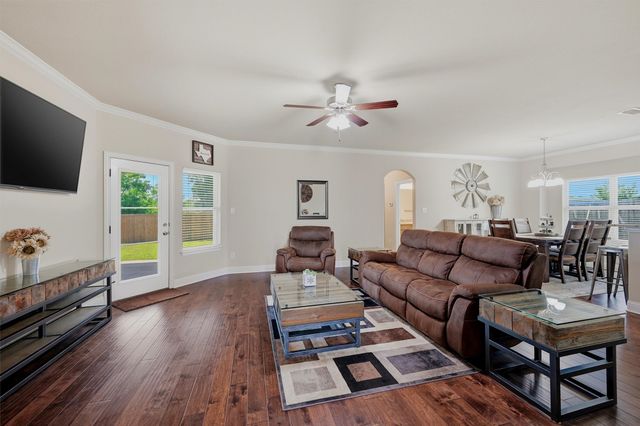 714 Mary Lee Lane, Collinsville, TX 76233