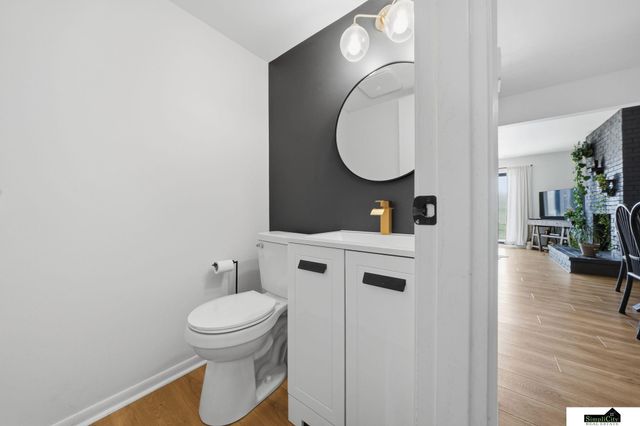 3460 Neerpark Drive, Lincoln, NE 68506