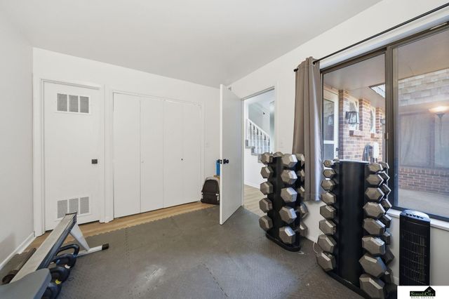 3460 Neerpark Drive, Lincoln, NE 68506