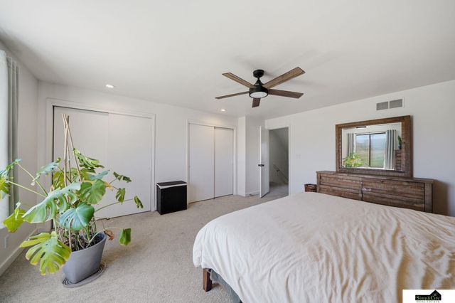 3460 Neerpark Drive, Lincoln, NE 68506