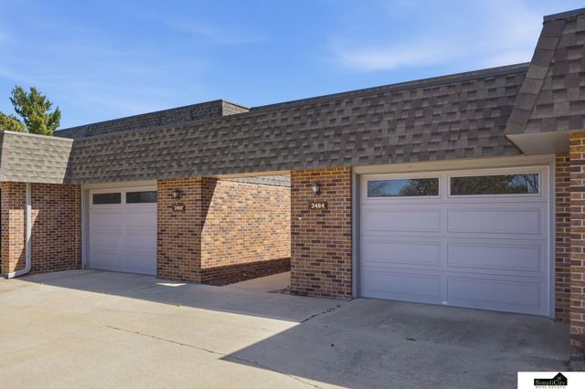 3460 Neerpark Drive, Lincoln, NE 68506