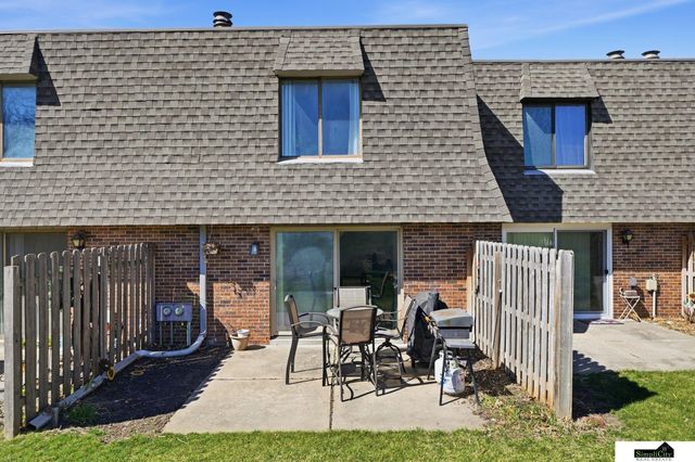 3460 Neerpark Drive, Lincoln, NE 68506