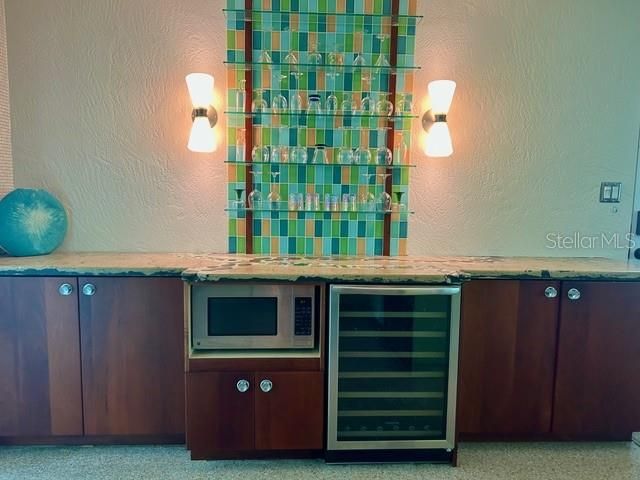 911 E 2ND AVENUE, New Smyrna Beach, FL 32169