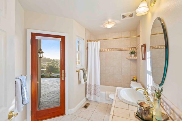 1860 Salinas Road, San Juan Bautista, CA 95045