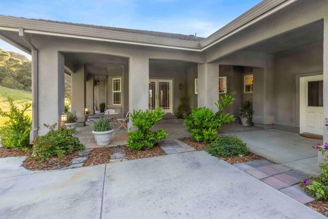 1860 Salinas Road, San Juan Bautista, CA 95045