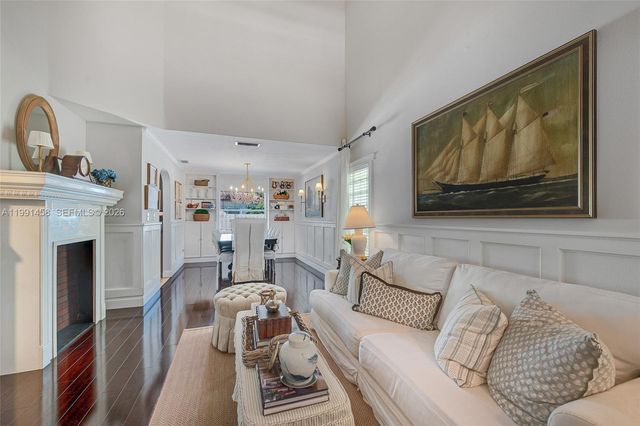 19237 NW 13th St, Pembroke Pines, FL 33029