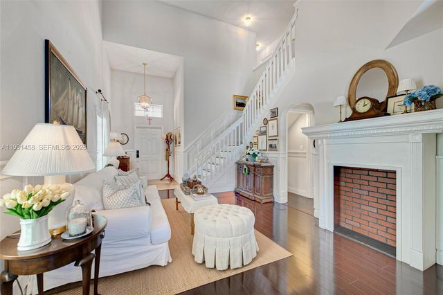 19237 NW 13th St, Pembroke Pines, FL 33029