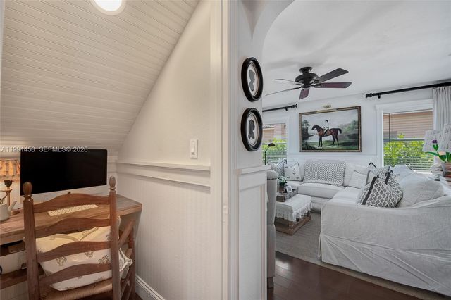 19237 NW 13th St, Pembroke Pines, FL 33029