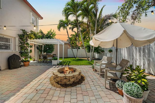 19237 NW 13th St, Pembroke Pines, FL 33029