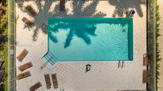 19237 NW 13th St, Pembroke Pines, FL 33029