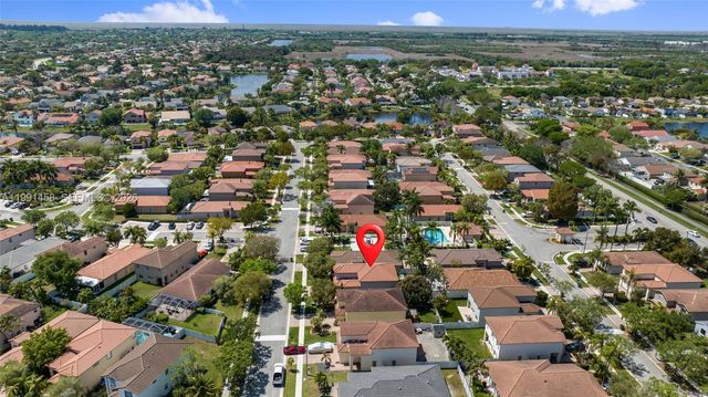 19237 NW 13th St, Pembroke Pines, FL 33029