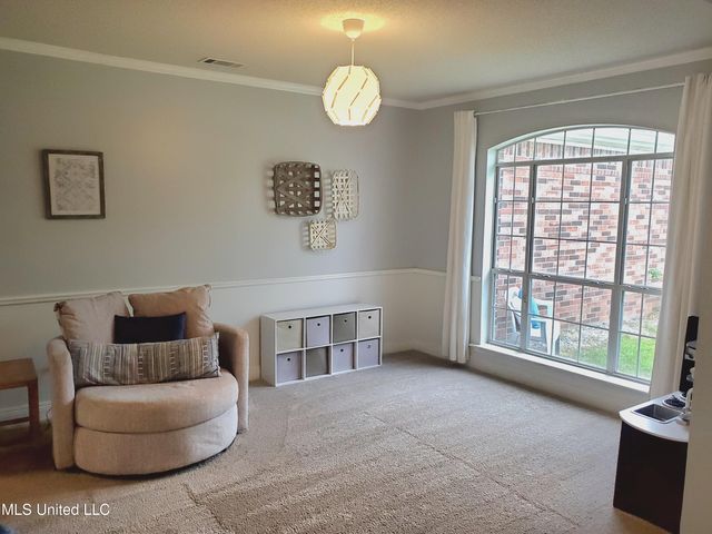 12 N Lakeview Drive, Ocean Springs, MS 39564