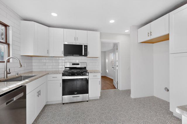 902 Headingly Avenue NW, Albuquerque, NM 87107