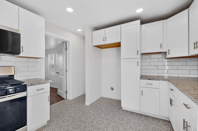 902 Headingly Avenue NW, Albuquerque, NM 87107