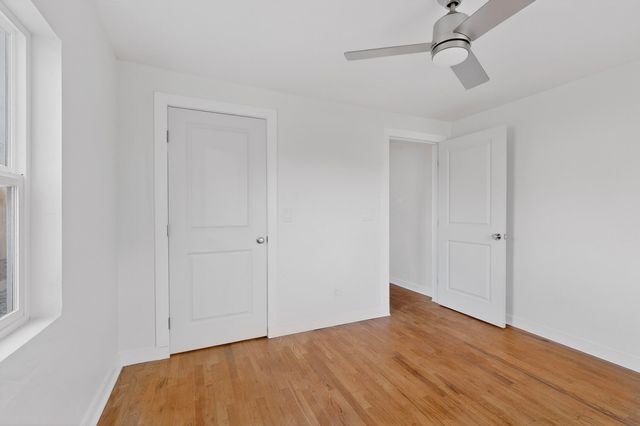 902 Headingly Avenue NW, Albuquerque, NM 87107