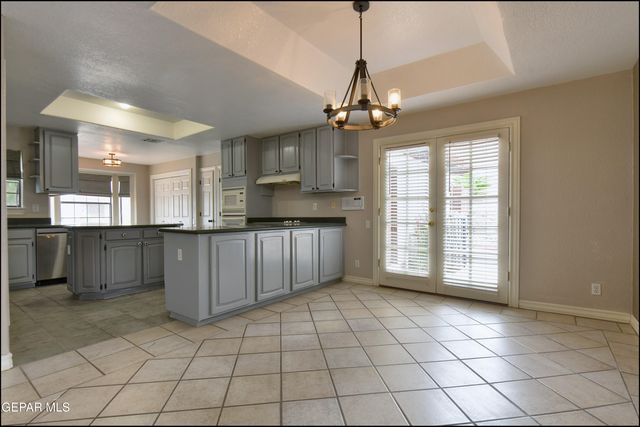 7220 SAN MARINO Drive, El Paso, TX 79912