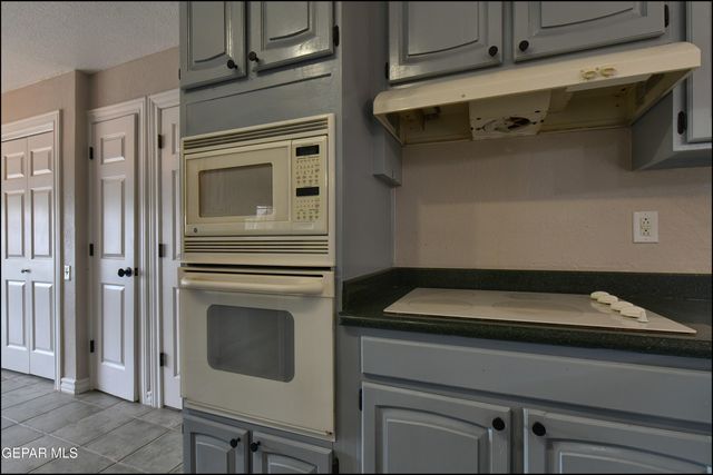 7220 SAN MARINO Drive, El Paso, TX 79912