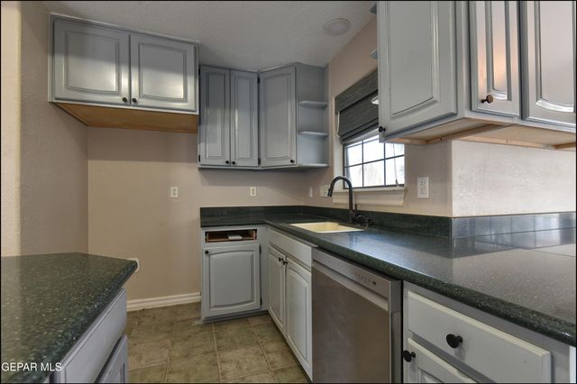 7220 SAN MARINO Drive, El Paso, TX 79912