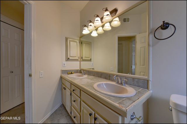 7220 SAN MARINO Drive, El Paso, TX 79912