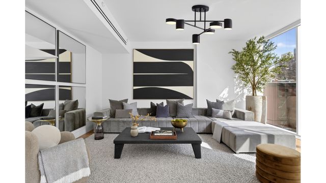 57 IRVING Place DUPLEX, New York City, NY 10003