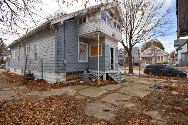 1532 W Concordia AVENUE, Milwaukee, WI 53206