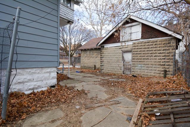1532 W Concordia AVENUE, Milwaukee, WI 53206