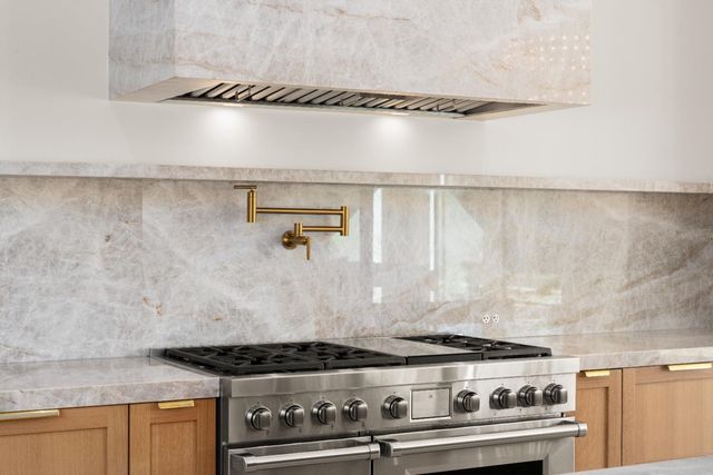 2735 Rattlesnake Rd, Newcastle, CA 95658