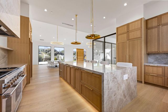 2735 Rattlesnake Rd, Newcastle, CA 95658