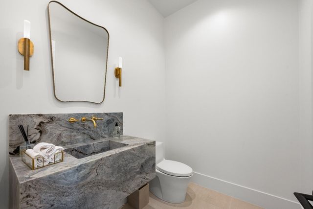 2735 Rattlesnake Rd, Newcastle, CA 95658