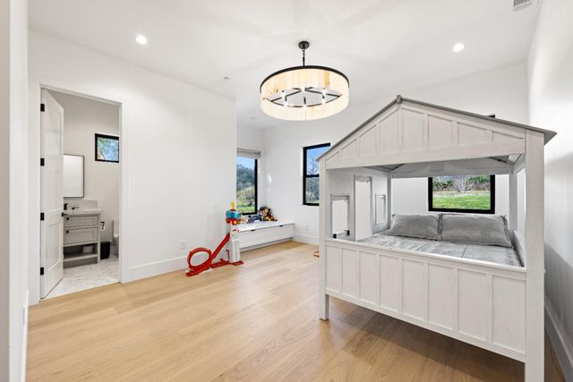 2735 Rattlesnake Rd, Newcastle, CA 95658