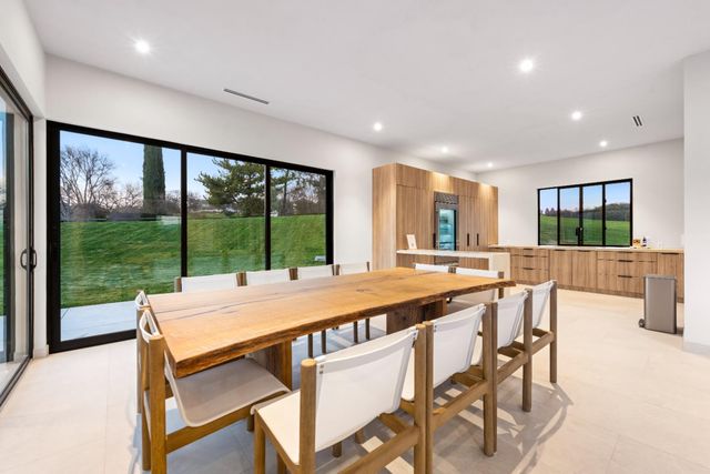 2735 Rattlesnake Rd, Newcastle, CA 95658