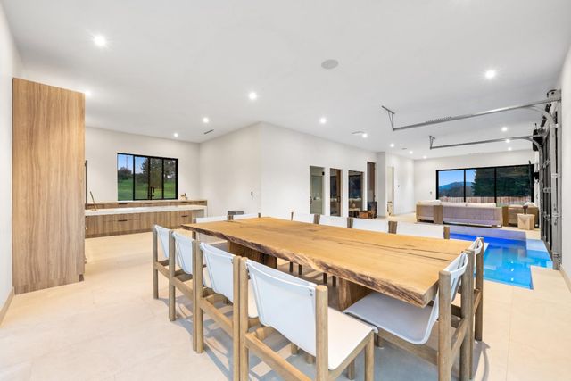 2735 Rattlesnake Rd, Newcastle, CA 95658