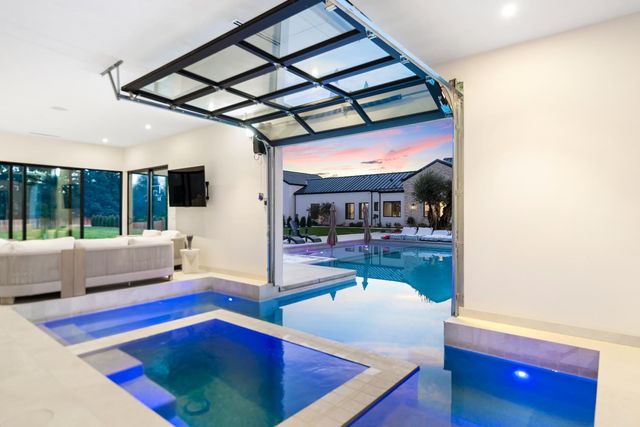 2735 Rattlesnake Rd, Newcastle, CA 95658