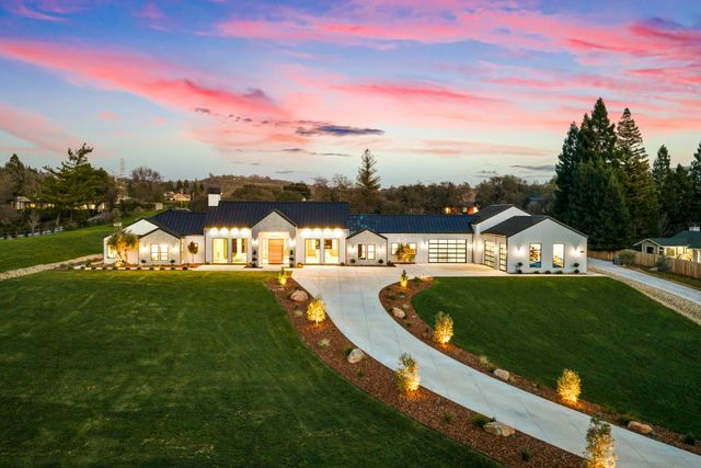 2735 Rattlesnake Rd, Newcastle, CA 95658