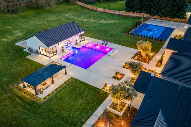 2735 Rattlesnake Rd, Newcastle, CA 95658