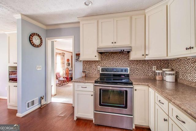 1733 Lamancha Drive, Lawrenceville, GA 30044