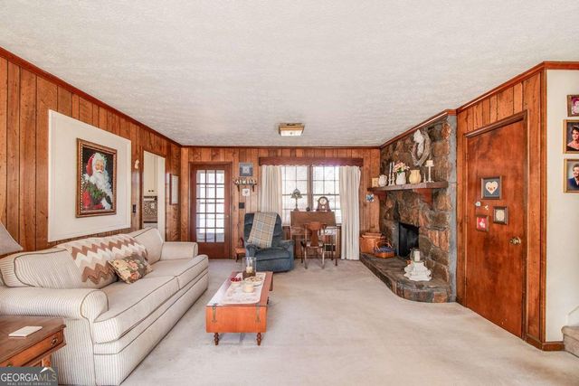 1733 Lamancha Drive, Lawrenceville, GA 30044