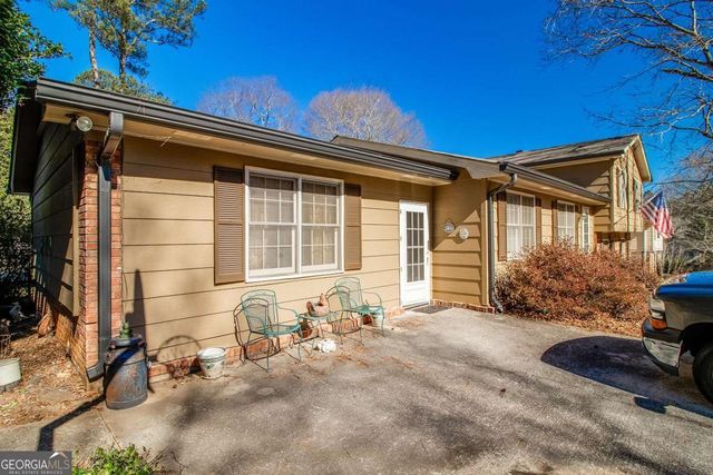 1733 Lamancha Drive, Lawrenceville, GA 30044