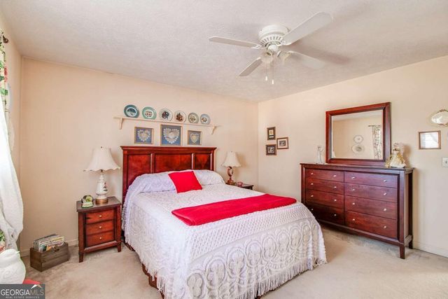 1733 Lamancha Drive, Lawrenceville, GA 30044