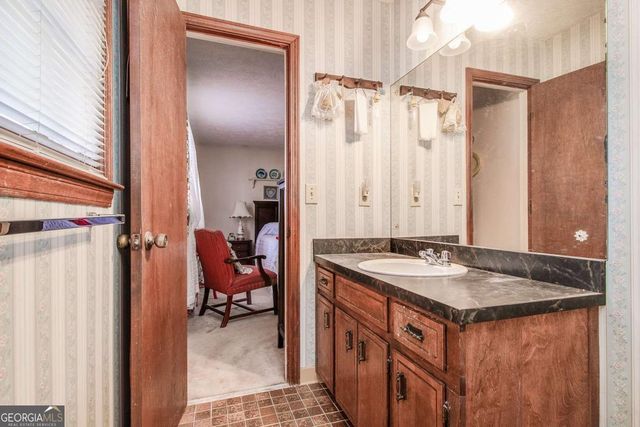 1733 Lamancha Drive, Lawrenceville, GA 30044