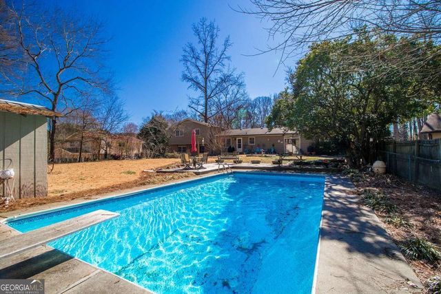 1733 Lamancha Drive, Lawrenceville, GA 30044