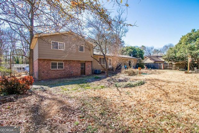 1733 Lamancha Drive, Lawrenceville, GA 30044