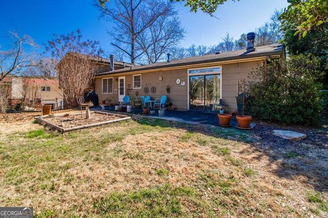 1733 Lamancha Drive, Lawrenceville, GA 30044