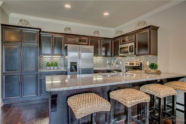 2150 3RD 404, Tuscaloosa, AL 35401