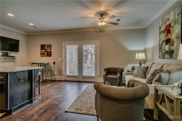 2150 3RD 404, Tuscaloosa, AL 35401