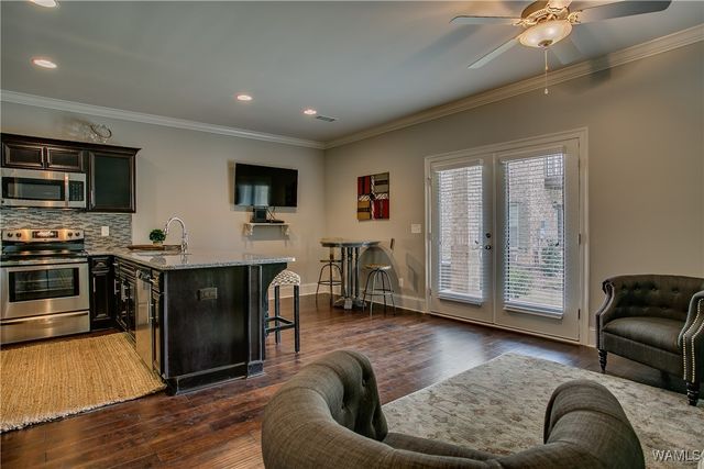 2150 3RD 404, Tuscaloosa, AL 35401